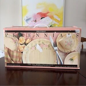 NEW, Still in box- Pfaltzgraff Perennials Tea Rose Set with Pink and Cream